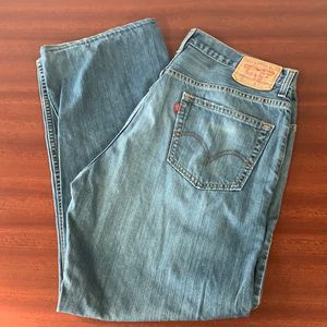 Vintage man’s 559 Levi’s mom jeans